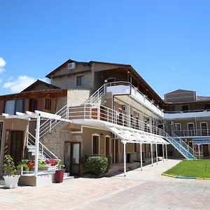 Aparthotel Dolce Italia, Radhimë