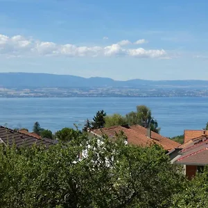 https://au-coucher-du-lac.hotels-rhonealpes.com