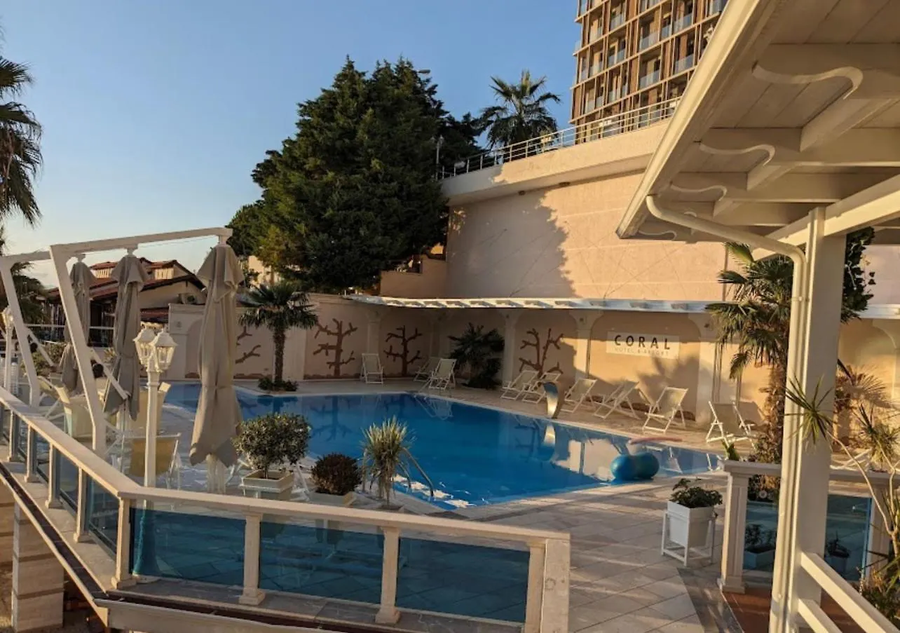Coral Hotel & Resort Radhimë 4*,  Albanie